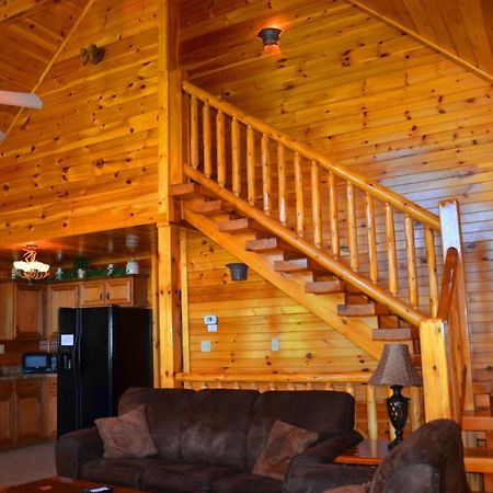 Windsong Villa Гетлинбург Екстериор снимка